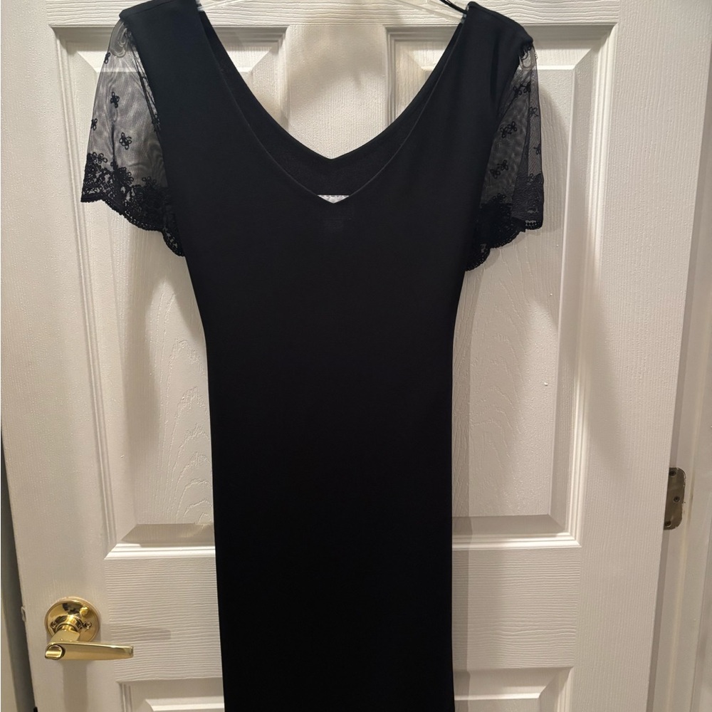 Robbie Bee Black Sheath Dress with Flutter Sleeves